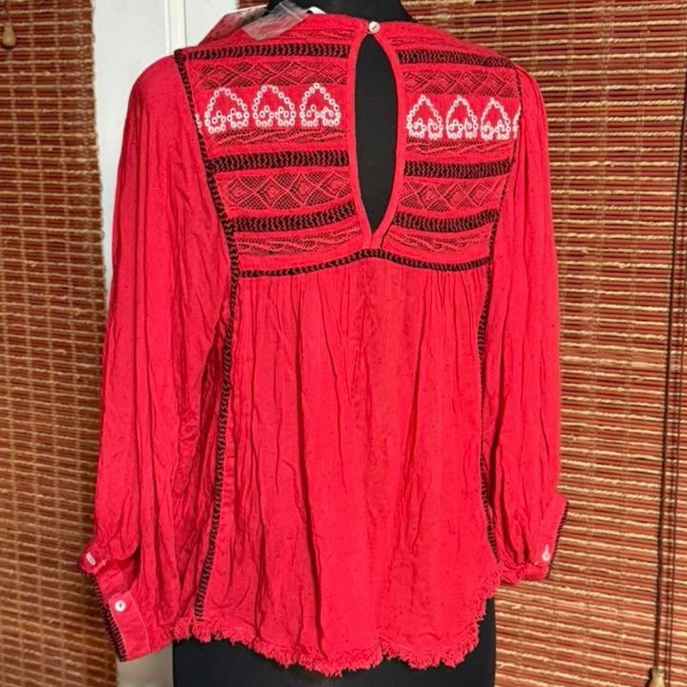 Free People Pheasant style red flowy top - Picture 2 of 3